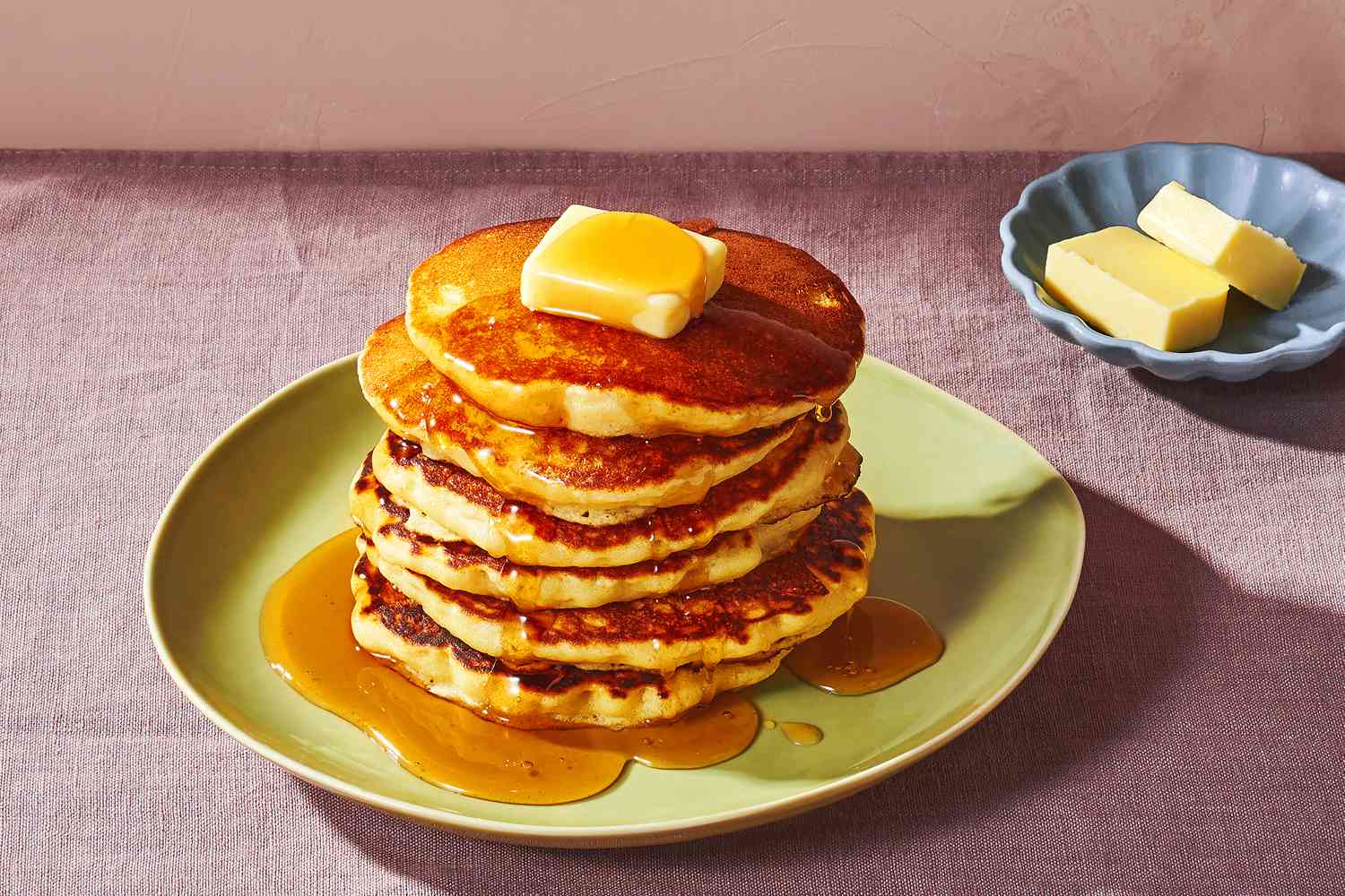 338185-basic-pancakes-09-00b18f8418fd4e52bb2050173d083d04